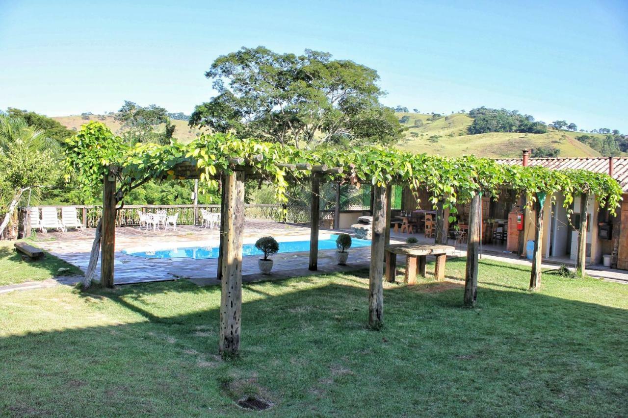 Pousada & Parada Olhos D'Agua Oliveira Fortes Exteriér fotografie